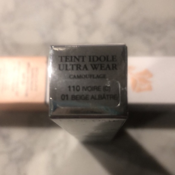 Lancome feel so good 010C Teine idole 110 ivoire - Picture 3 of 10